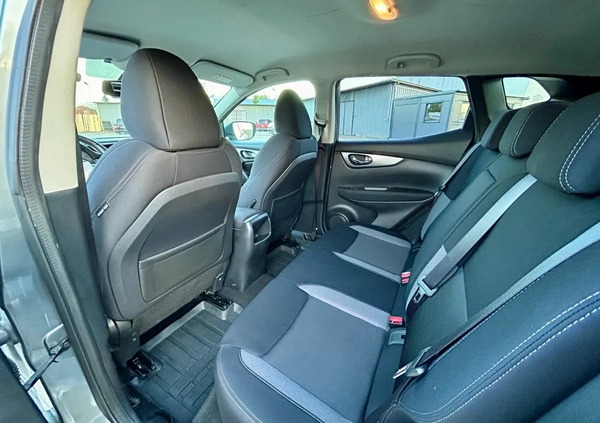 Nissan Qashqai cena 37900 przebieg: 68000, rok produkcji 2018 z Siedlce małe 154